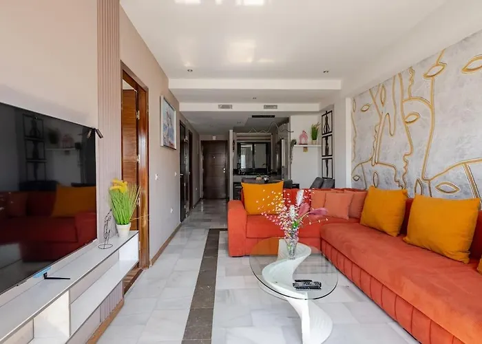 Marina & Tgv Beach Front - 2 Bedroom & Sunny Terrace